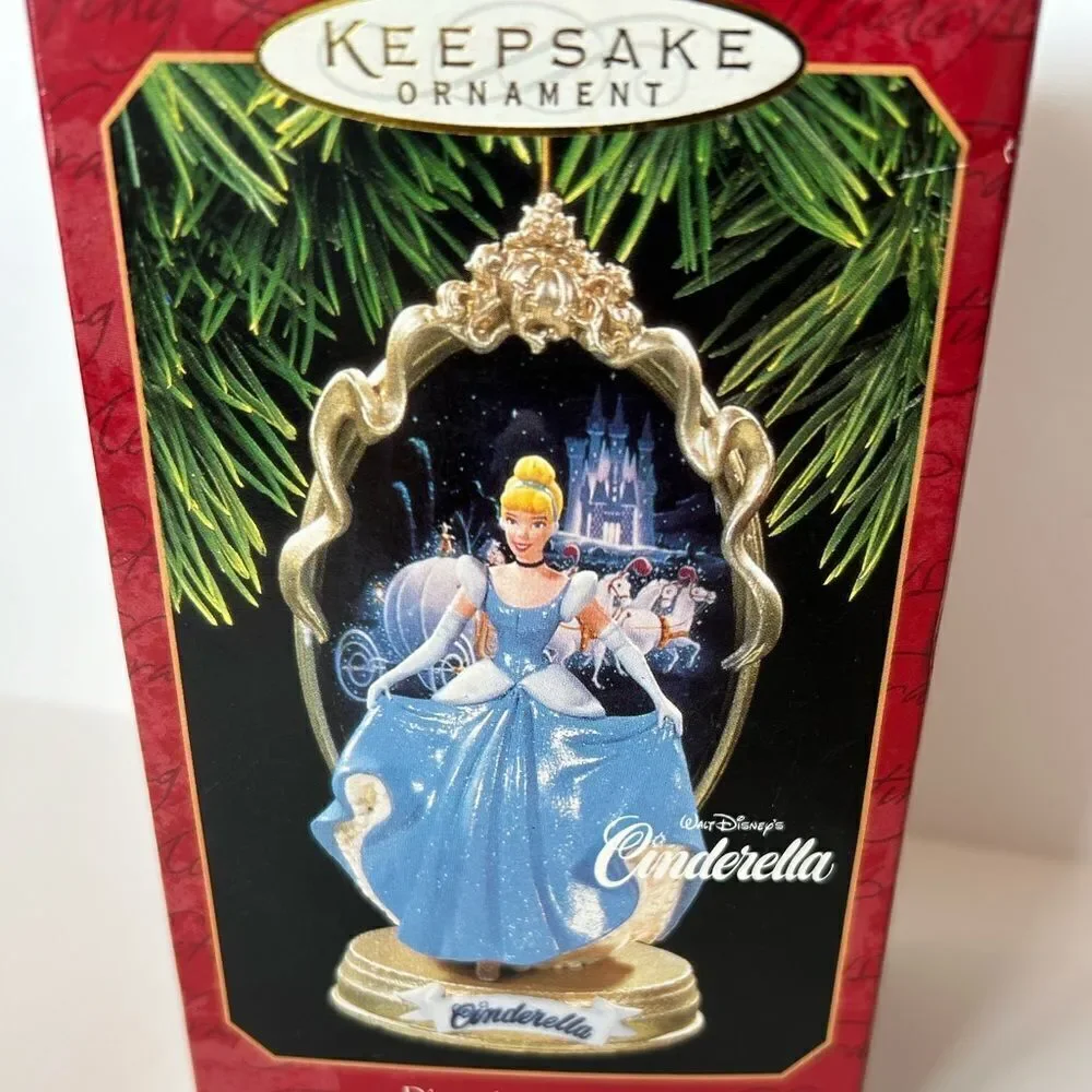 Hallmark Keepsake Vintage Ornament Disney Cinderella Enchanted Memories New